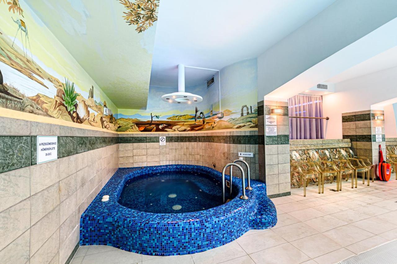 Holiday Club Apartman Hotel Хевіз Екстер'єр фото