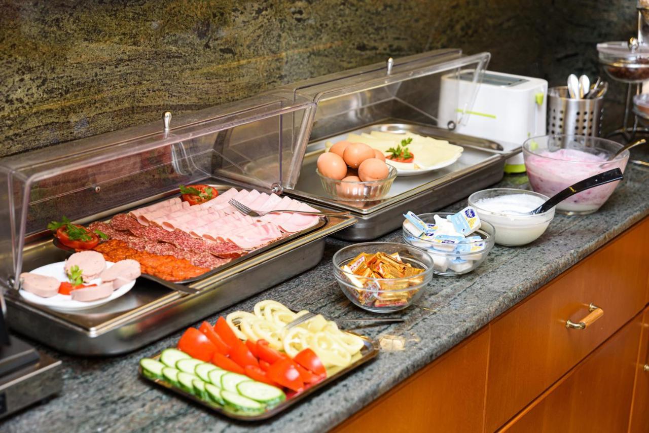Holiday Club Apartman Hotel Хевіз Екстер'єр фото