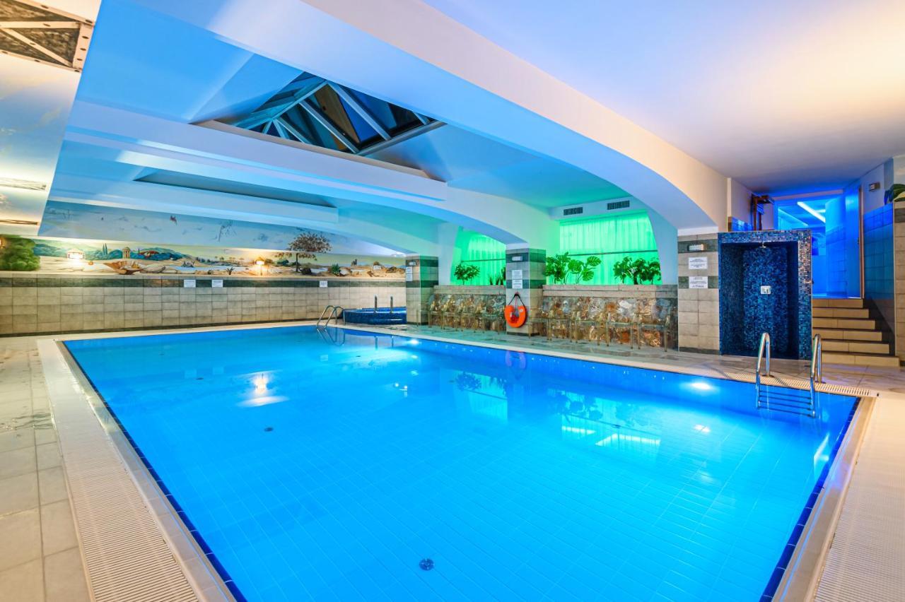 Holiday Club Apartman Hotel Хевіз Екстер'єр фото