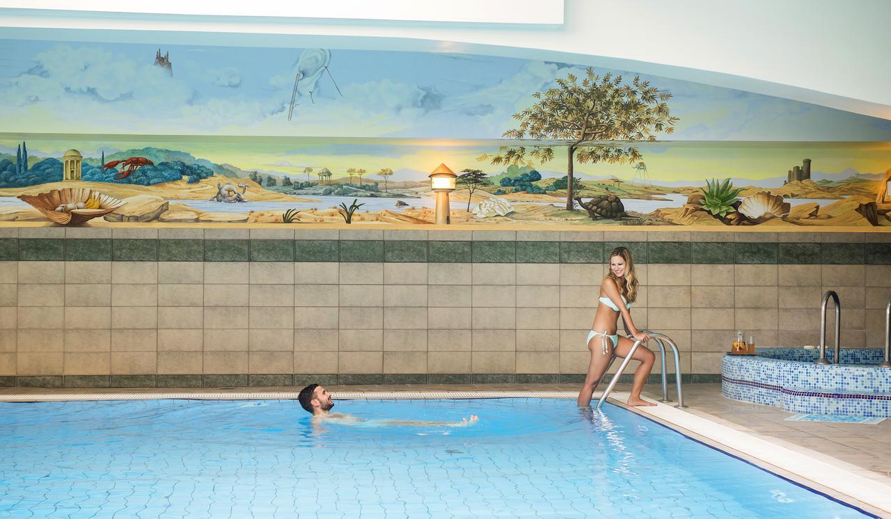 Holiday Club Apartman Hotel Хевіз Екстер'єр фото