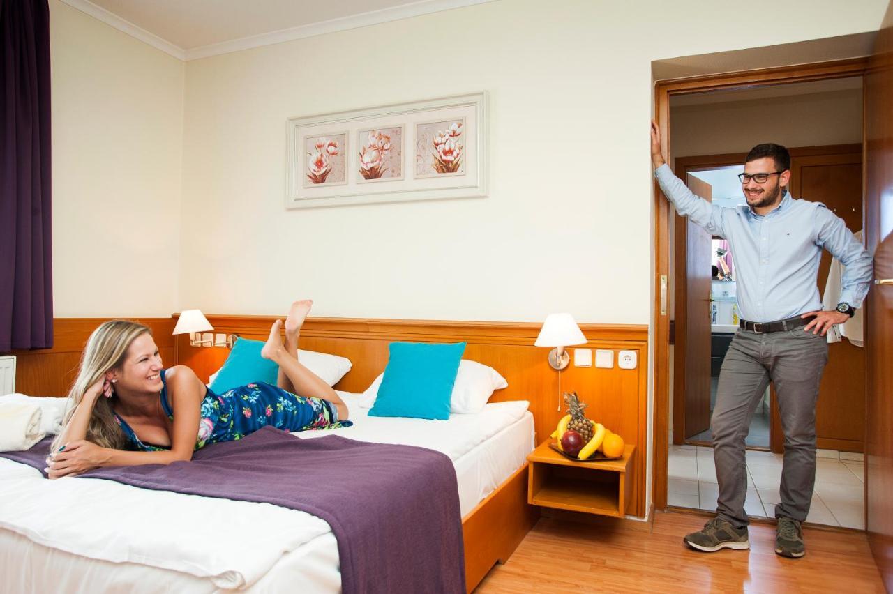 Holiday Club Apartman Hotel Хевіз Екстер'єр фото