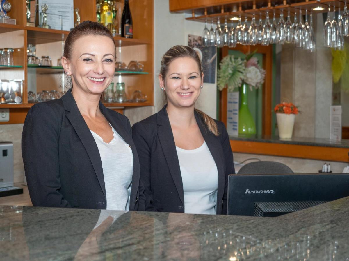 Holiday Club Apartman Hotel Хевіз Екстер'єр фото
